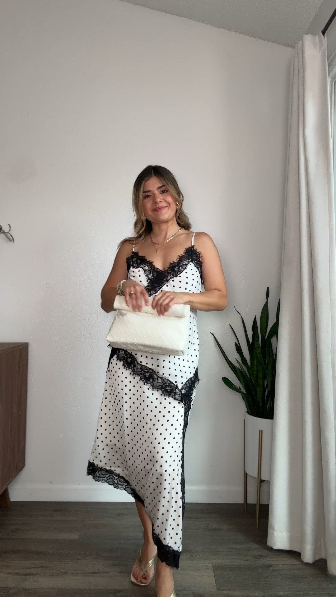 The prettiest polka dot set! Top and skirt are sold separately! 
The skirt is a dream and can be worn with other tops! It has such a pretty design! 
Top size xs
Skirt
Size XS

#LTKootd #LTKSeasonal #LTKTravel