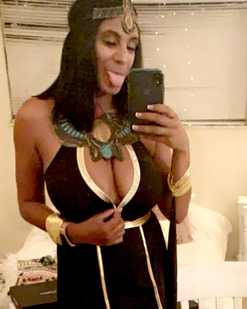 Halloween Costume: Cleopatra

#halloweencostume #amazon #halloween #halloweenparties #costumes #cleopatra 

#LTKHalloween #LTKStyleTip #LTKParties