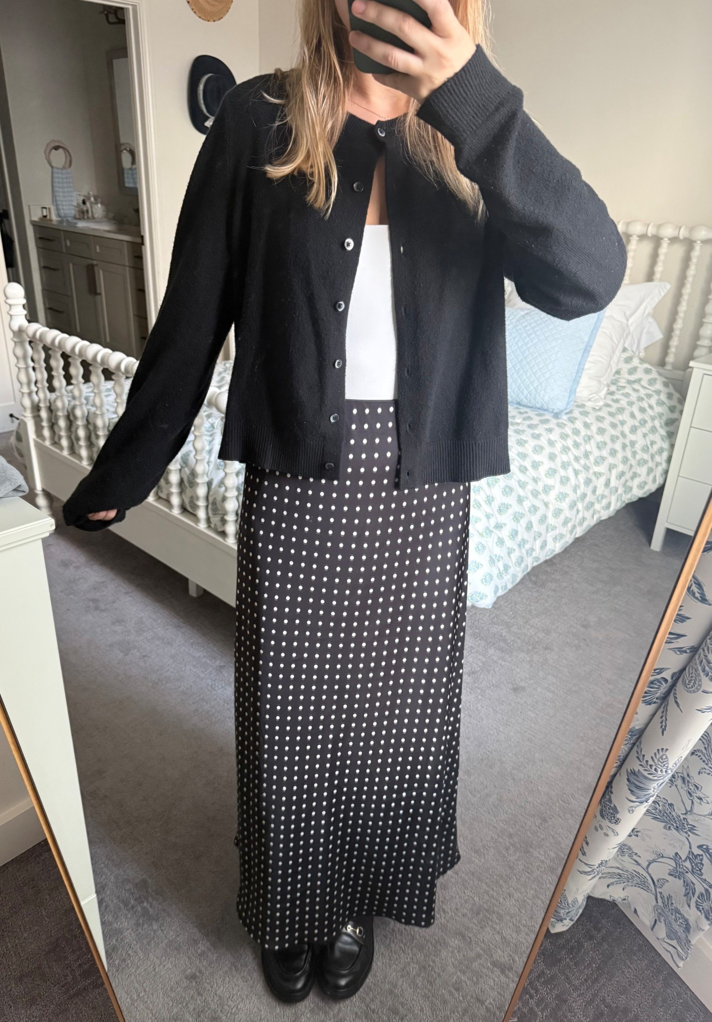 Work OOTD

Madewell shoes
Madewell loafers
Black loafers
Work shoes
Women’s loafers
Women’s work shoes
Black sweater
Black cardigan
Cozy sweater
Old navy sweater
Old navy cardigan
Work outfit
Office outfit
Office style
Office clothes
Business casual outfit
Casual work outfit
Fall work outfit
Winter work outfit
Black outfit
Black and white outfit
Être Aimé SLIP SKIRT
Être Aimé skirt
Maxi skirt
Long skirt
Black skirt
Silk skirt
Satin skirt
Flowy skirt
Polka dot skirt
Statement skirt
Cool skirt
Cute skirt
Fashionpass
Chic skirt

#LTKWorkwear #LTKFindsUnder100 #LTKStyleTip