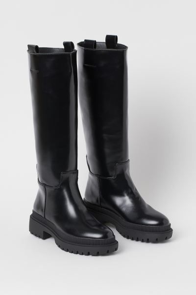 HM.com
		                     
		    
		
	
		
		    
		        Chunky-soled Boots | H&M (US + CA)