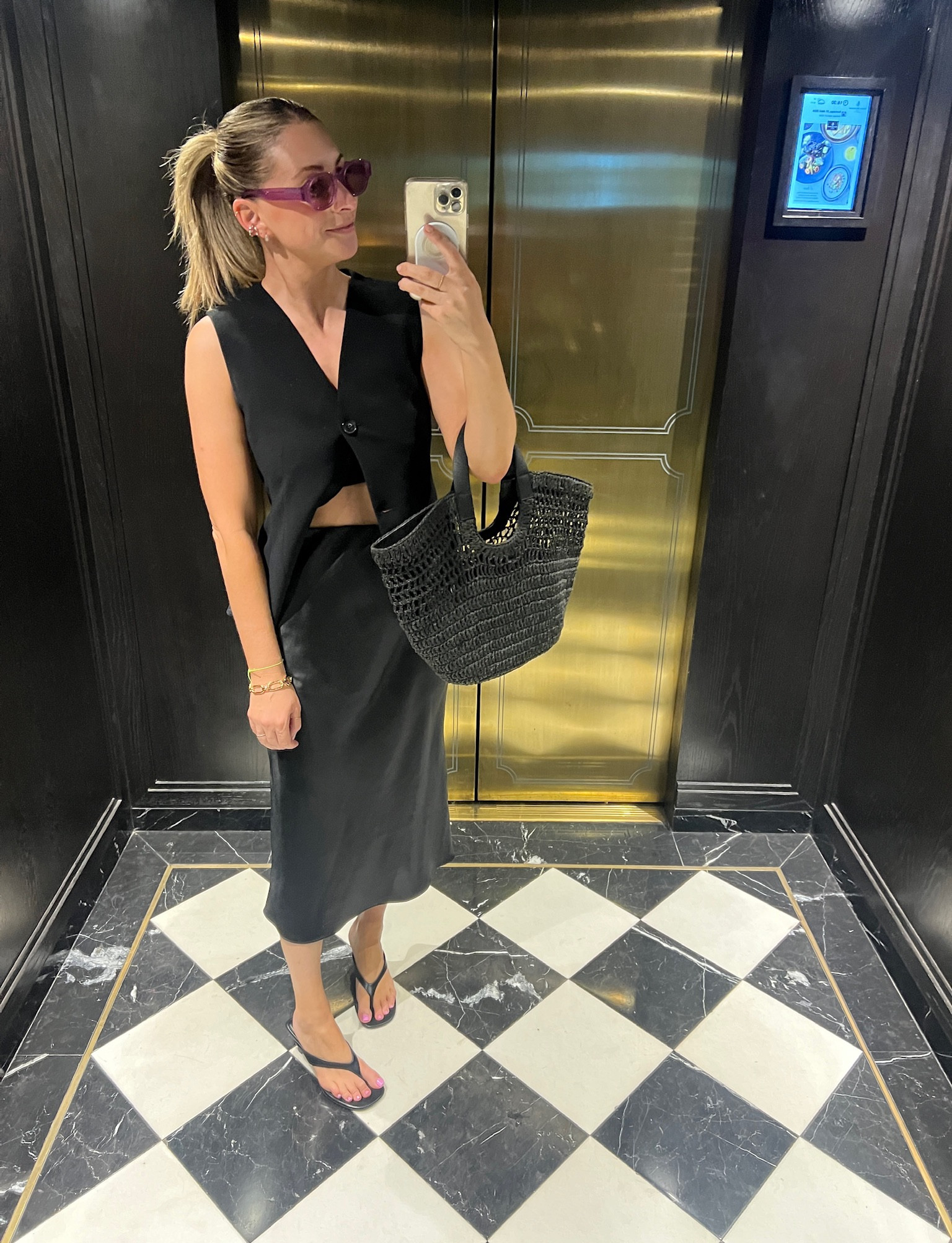 Night look in CDMX🖤

My Mango skirt is a size S and the sandals are TTS. 

#LTKstyletip