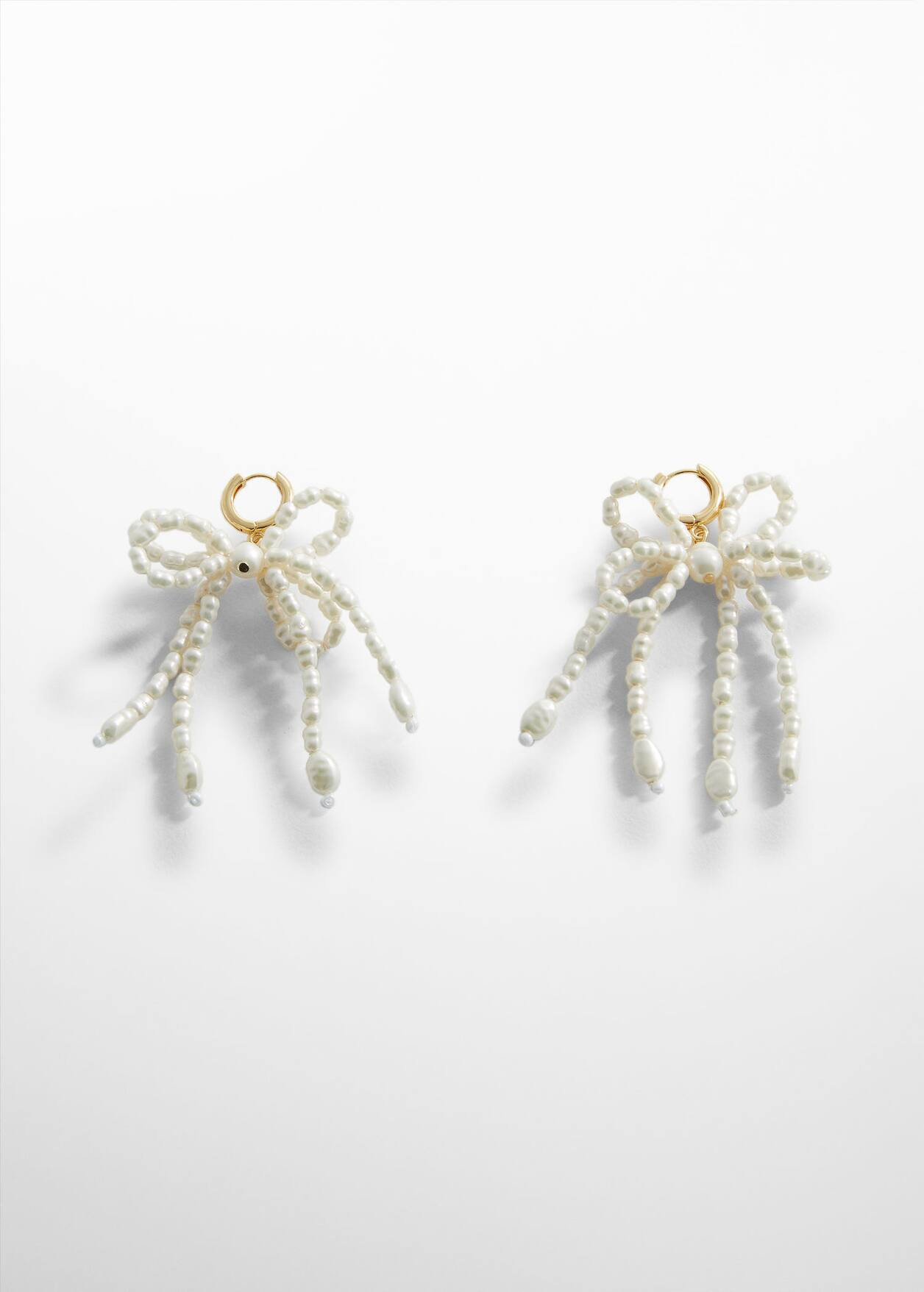 Pearl bow earings | MANGO (UK)