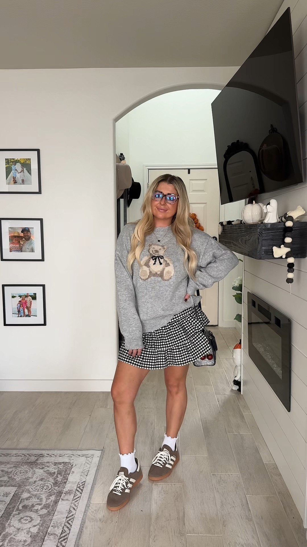 Fall outfit
Bear sweater large 
Gingham skirt
Brown adidas sneakers 
Lv speedy
Bag charm 

#LTKShoeCrush #LTKFindsUnder50 #LTKFindsUnder100