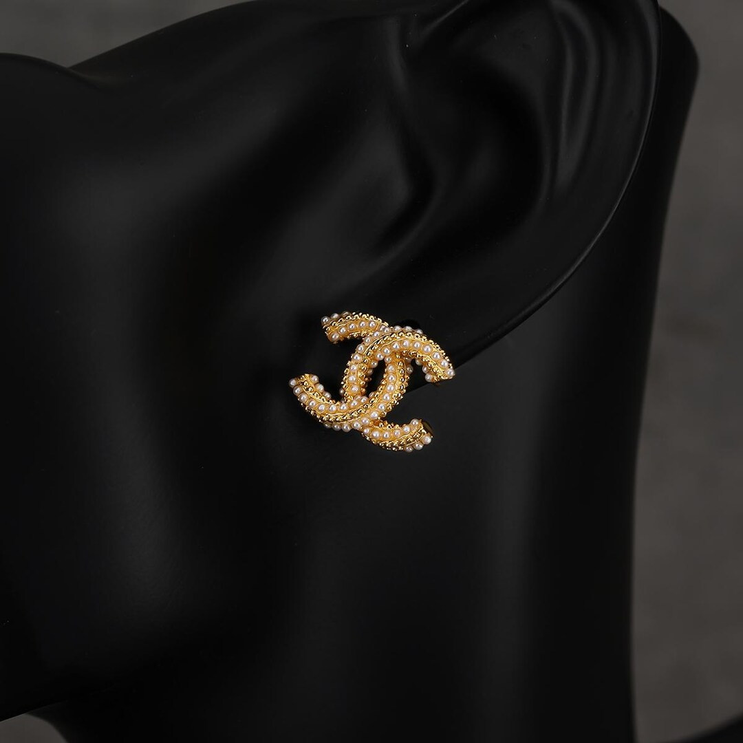 Vintage Luxury Women's Earrings, Elegant Pearl Earrings, Birthday Gift, Gift for Wife - Etsy | Etsy (US)