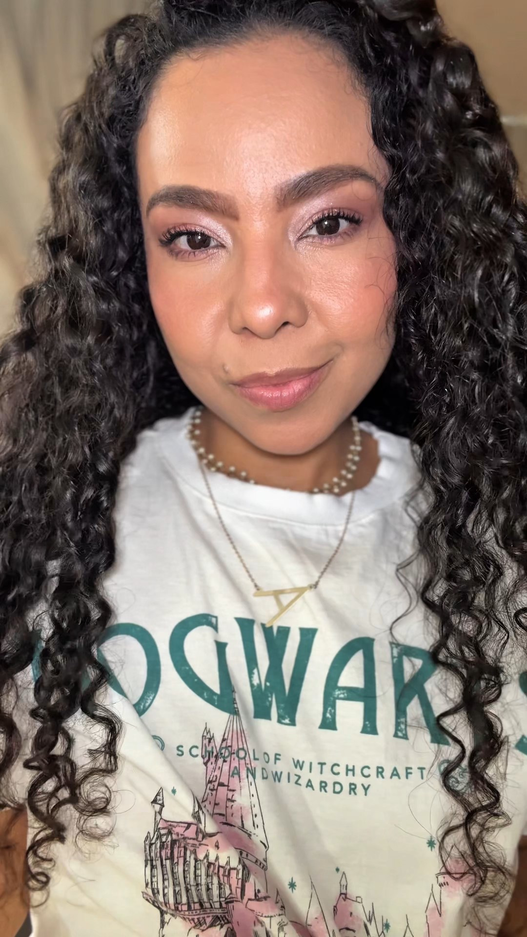 O COMBO PERFEITO EXISTE! 🫦👄

Lápis Crayon à Lèvres - Brown’d out 08
Lip Oil Gloss - Razzeberry Jamz 04 

Só testa esse combo da @fentybeauty e me conta!

Os produtos Fenty Beauty são vendas exclusivas da @sephorabrasil! Corre pro link da Bio 💜

#intimasdaline #beleza #hair #make #moda #cabelo #hairstyle #maquiagem #fentybeauty #sephora