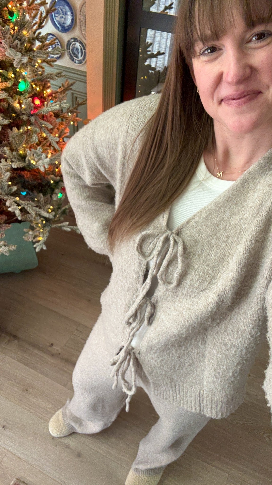 The coziest lounge set for cold days! I sized up for length (I’m 5’7”) but otherwise it’s TTS!