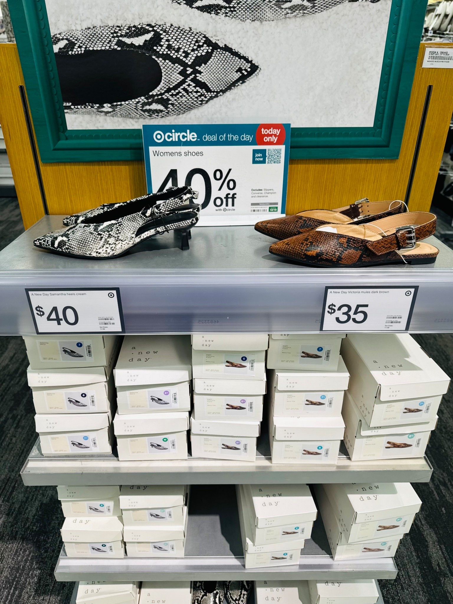 40% Off today only! NEW ARRIVALS- brown snakeskin flats! 





Gifts for her, gift guide 


#LTKWorkwear #LTKSaleAlert #LTKGiftGuide