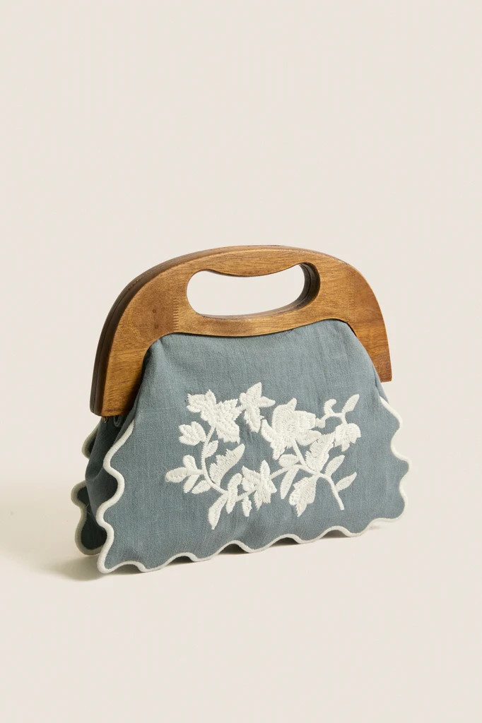 Chambray Floral Bermuda Wooden Handle Bag | Tuckernuck (US)