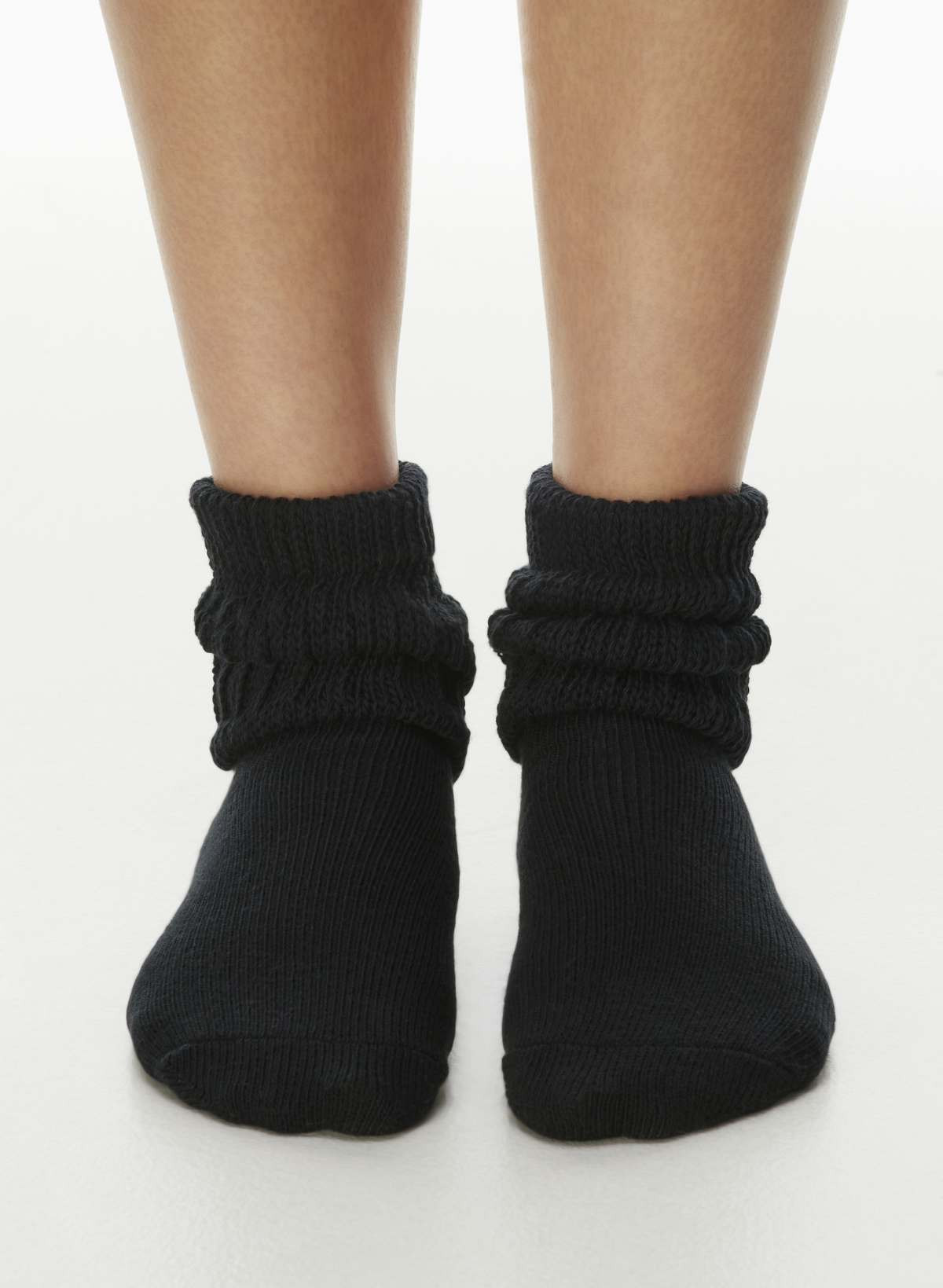 Wilfred Scrunch Ankle Socks in Black size XS/Small | Cotton/Nylon/Elastane | Aritzia