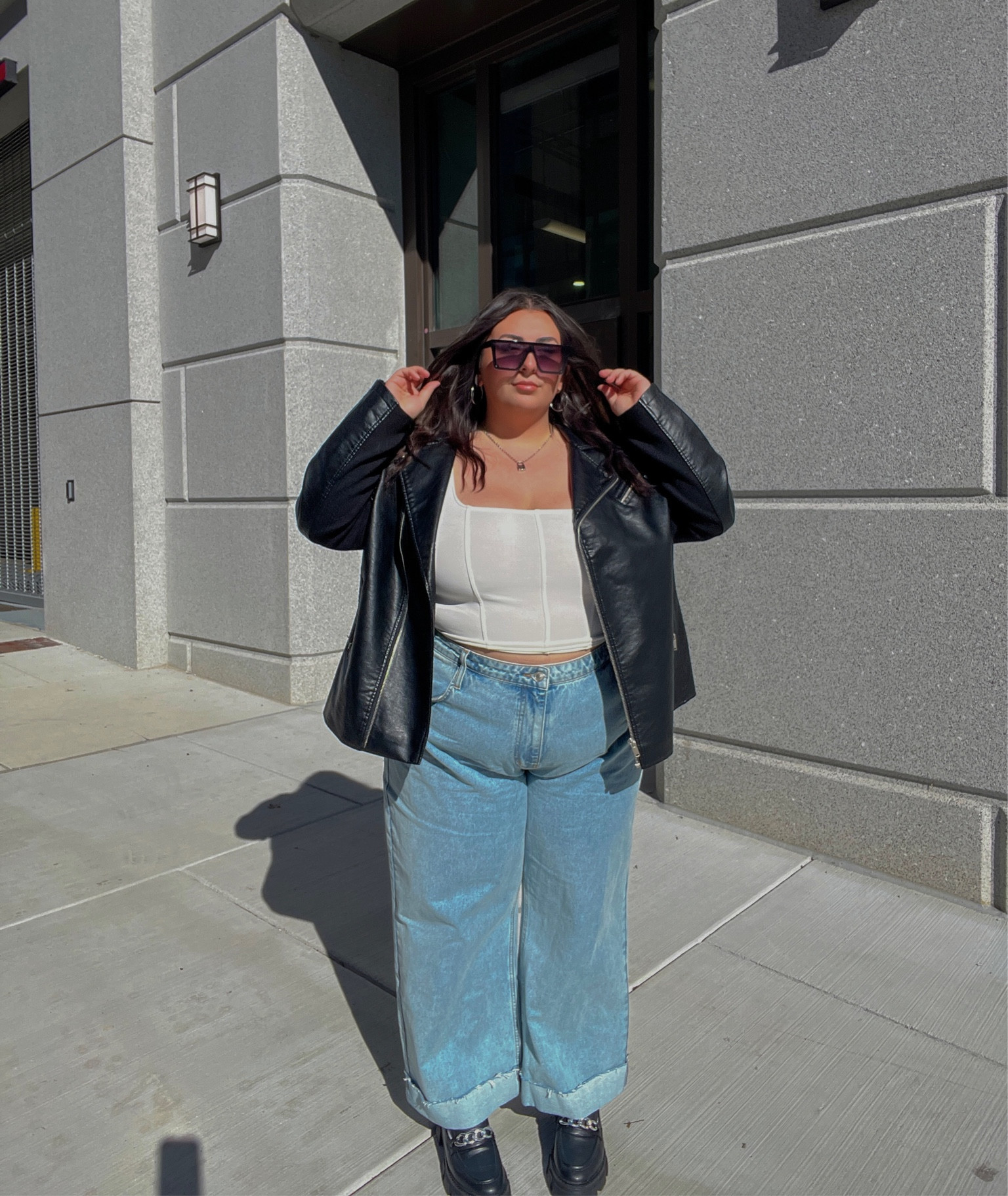 the perfect street style look for the curvy girls 🖤

#LTKFind #LTKcurves #LTKSeasonal