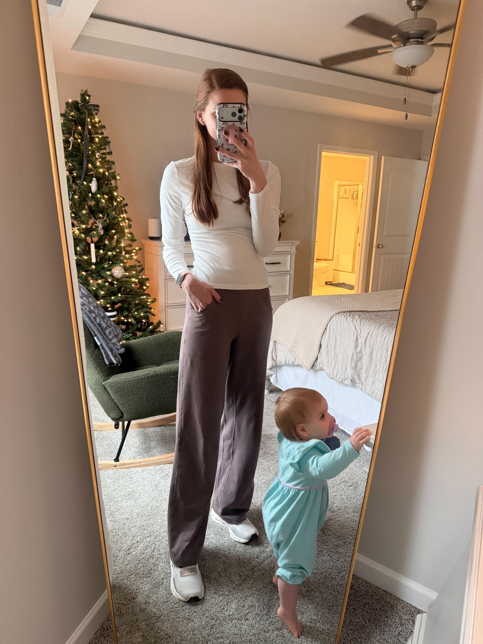 Everyday mom outfit with the most comfy Amazon basics! 

#LTKootd #LTKmomlife #LTKgrwm