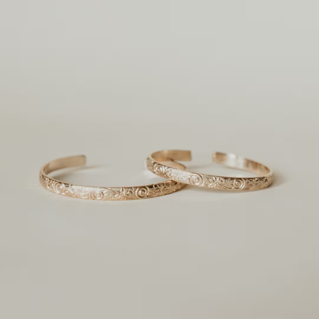 Floral Gold Personalized Mommy and Me Bracelet Set, Mommy and Me Gift, Matching Bracelets, Gift f... | Etsy (US)