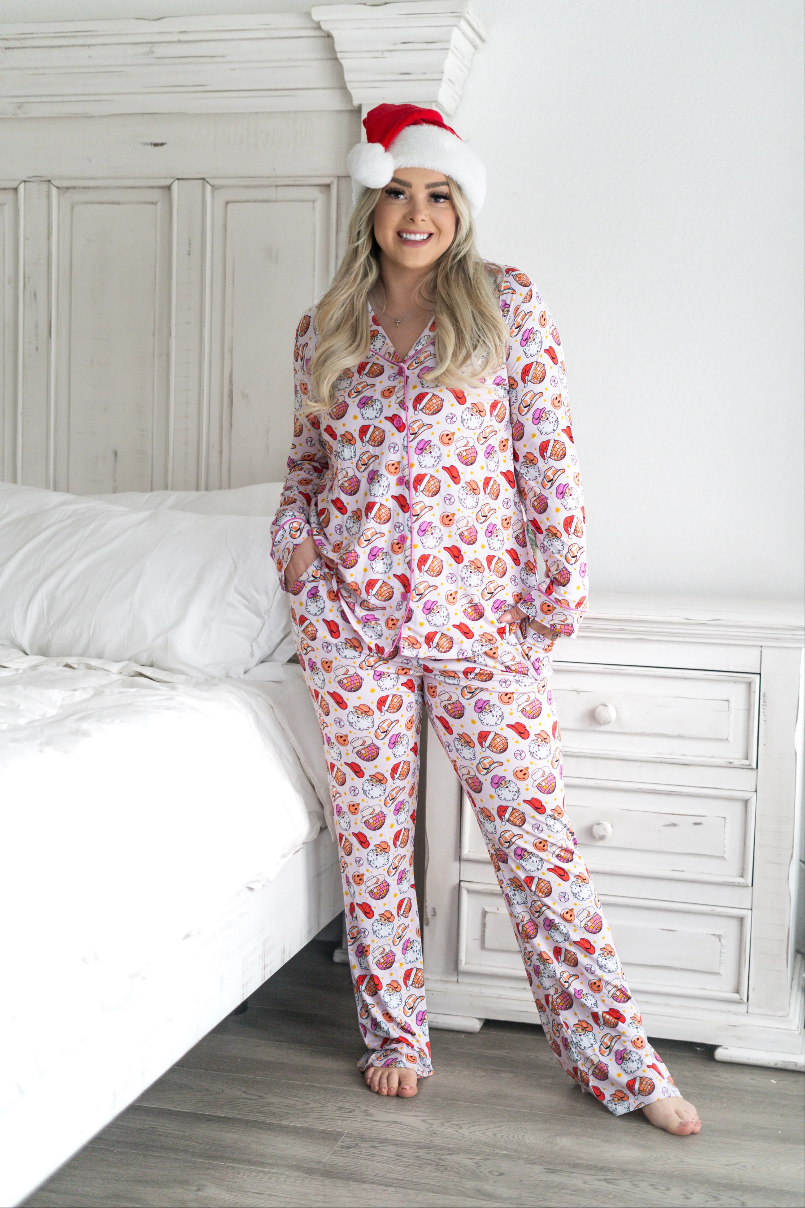 COWGIRL CLAUS WOMEN’S RELAXED FLARE DREAM SET | DREAM BIG LITTLE CO