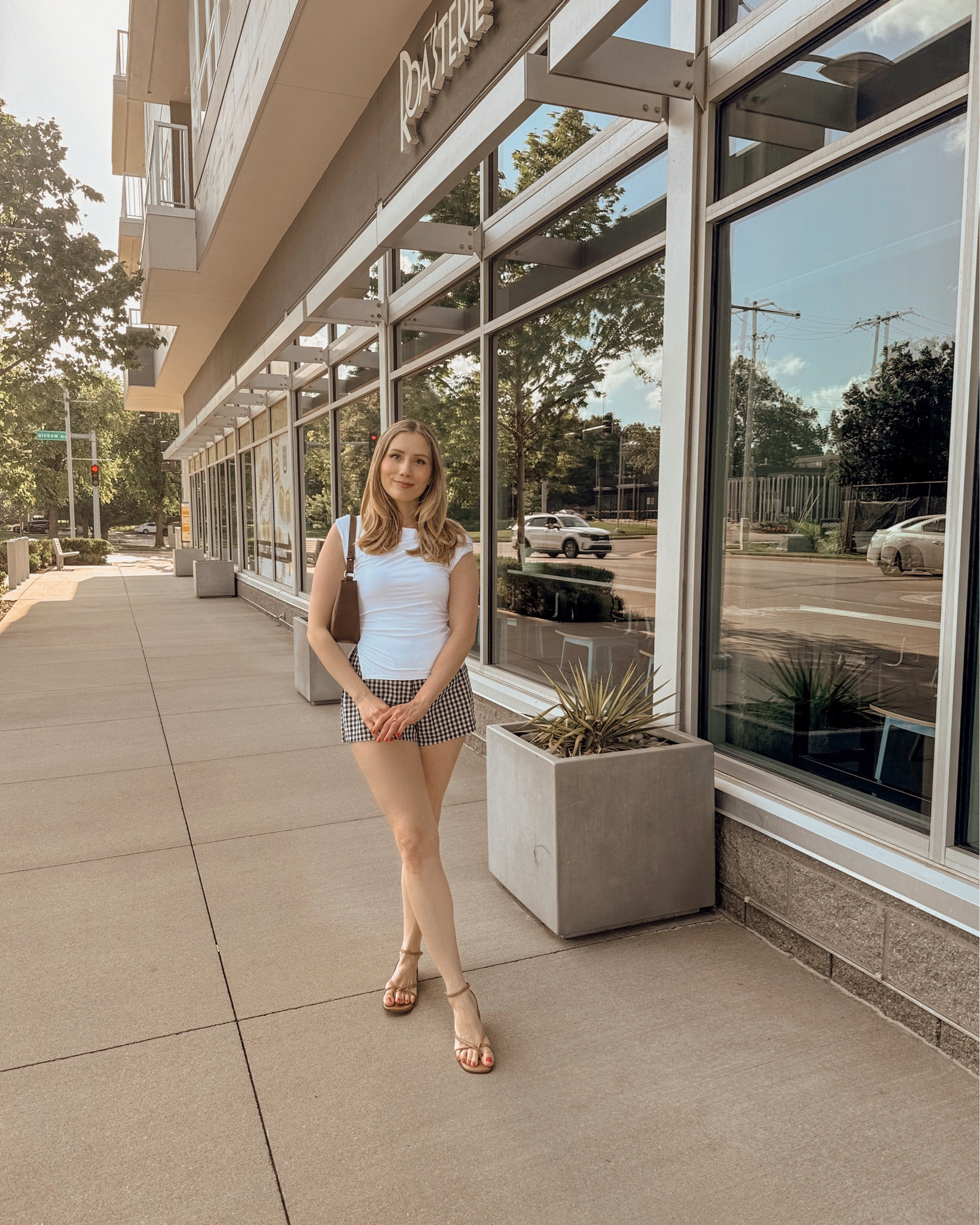 casual summer outfit

boxer shorts, gingham

#LTKSummerEdit #LTKSaleAlert #LTKFindsUnder100