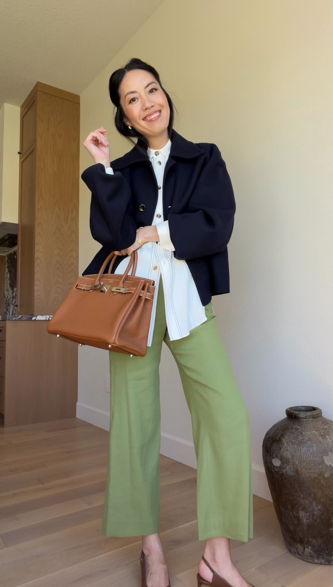 Weekend OOTD

Shop now!

#classicstyle
#VeronicaBeard
#longshirt
#summeroutfit
#summerstyle

#LTKootd #LTKSeasonal #LTKWorkwear