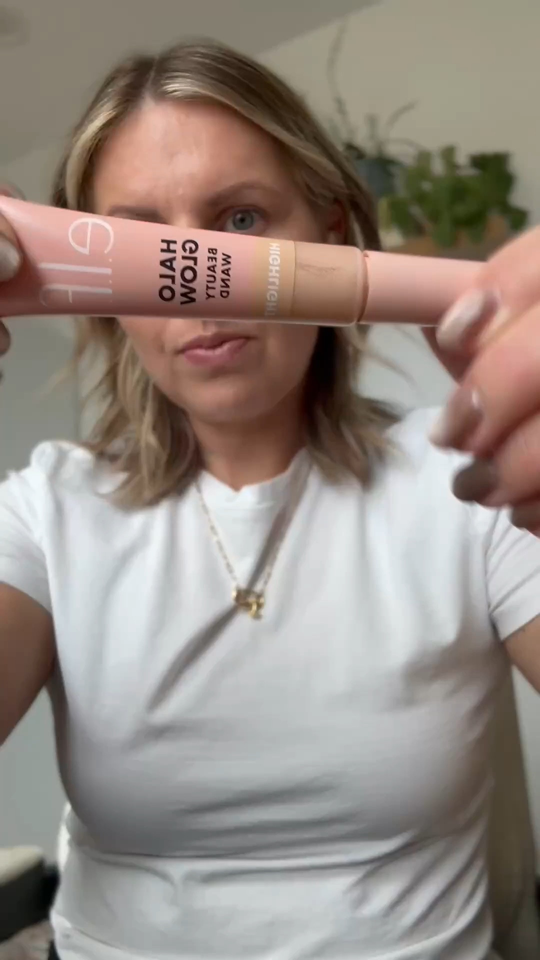 This beautiful ELF highlight is perfect for moms on the go!

#LTKBeauty #LTKFindsUnder100 #LTKStyleTip