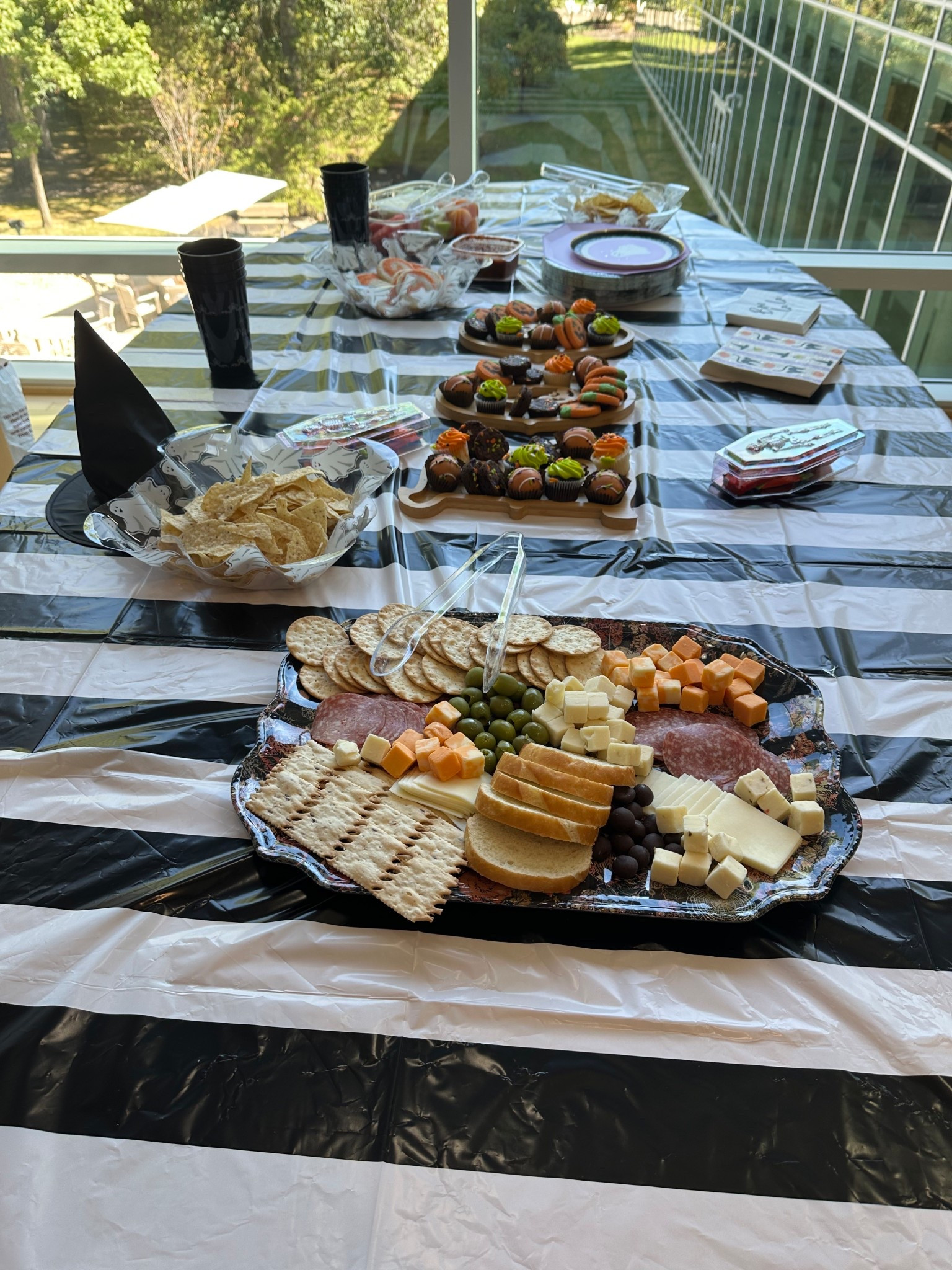 Halloween Party 

#LTKHalloween #LTKHome #LTKSeasonal