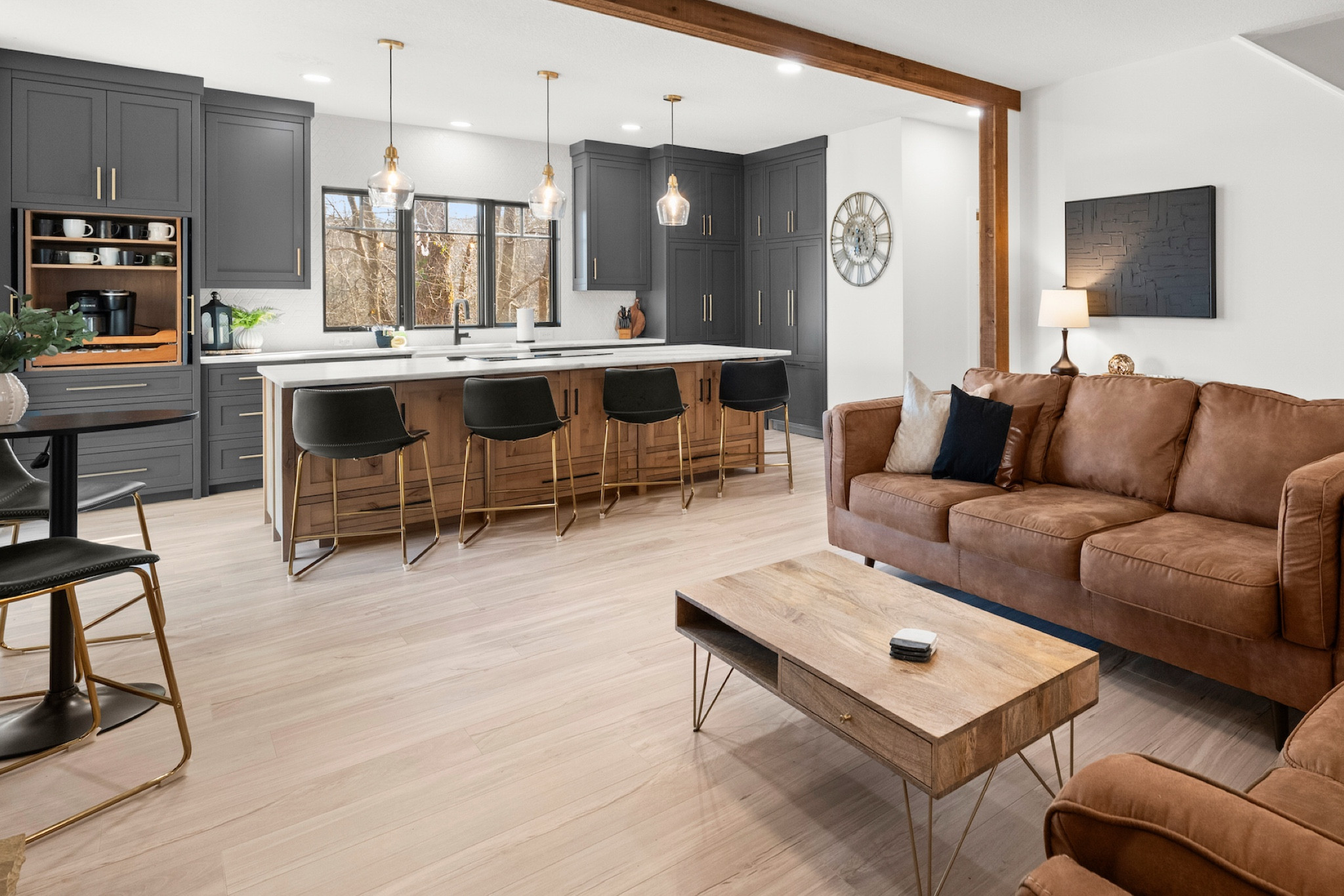 Short term rentals can be aesthetic too!! 

#LTKHome #LTKStyleTip #LTKTravel