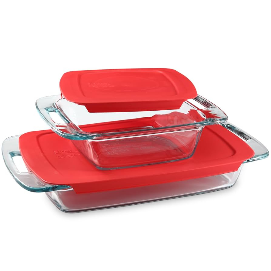 Pyrex 4-Piece Extra Large Glass Baking Dish Set With Lids and Handles, Oven and Freezer Safe | Amazon (US)