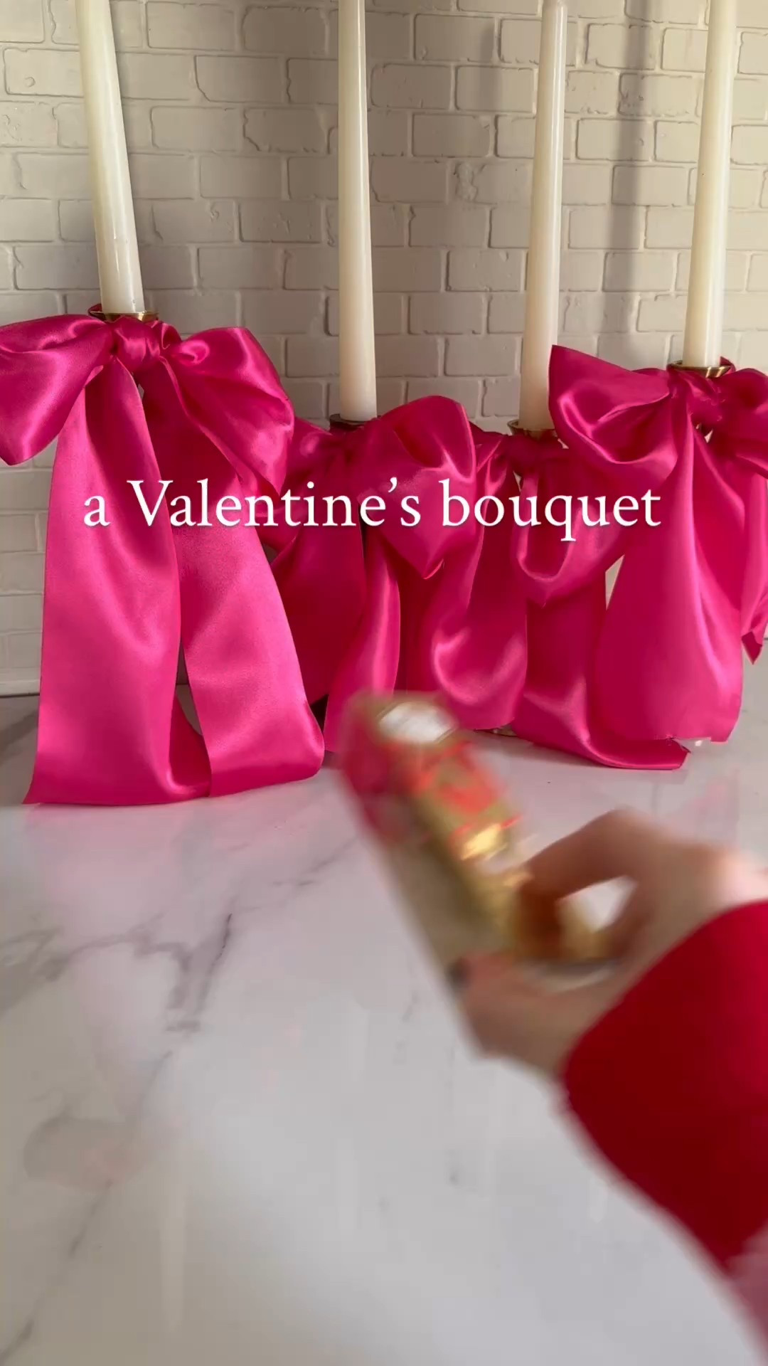 Valentine’s Day gift idea with roses and chocolates 🌹🍫
A Valentine’s bouquet and chocolates — but better.

An envelope box filled with roses, Ferrero Rocher tucked inside, finished with a satin pink bow 🎀
It’s not about spending more — it’s about thinking differently.

Save this for Valentine’s Day 💌


#LTKValentine #LTKHome #LTKSeasonal