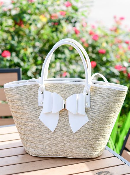 Everyone say hello to the PERFECT summer bag !!!🤩

Amazon bag  Summer bag. Purse. Women’s accessories. Summer accessories. Amazon find. 

#LTKItBag #LTKFindsUnder50 #LTKSeasonal