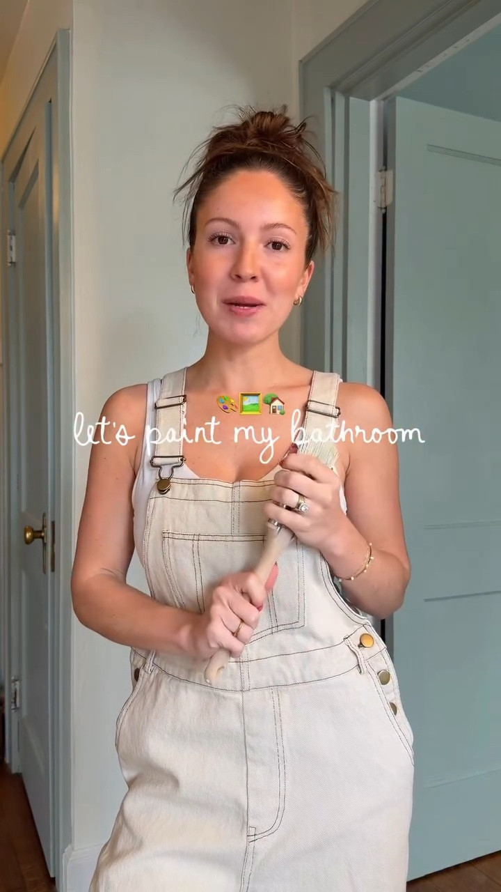 I heard someone say that sage green is the next millennial grey and I couldn’t unsee it so I had to paint it! Now I just need to add a littleeeee bit more color with my decor! 🏡🎨
@sherwinwilliams @loweshomeimprovement #bathroomrenovation #paint #homedecorideas #bathroominspo #cottagecore