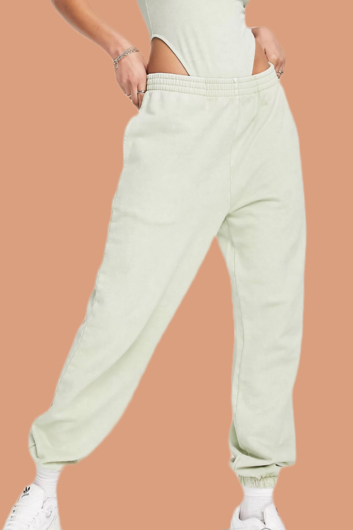 washed oversized sweatpants in lime, sleeveless washed bodysuit in lime, #loungesets #matchingsets #mixandmatchset

#LTKsalealert #LTKtravel #LTKunder100