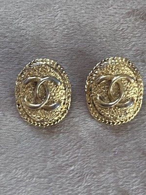 1980's Vintage Chanel Gold Classic CC oval Clip On Earrings  | eBay Australia | eBay AU