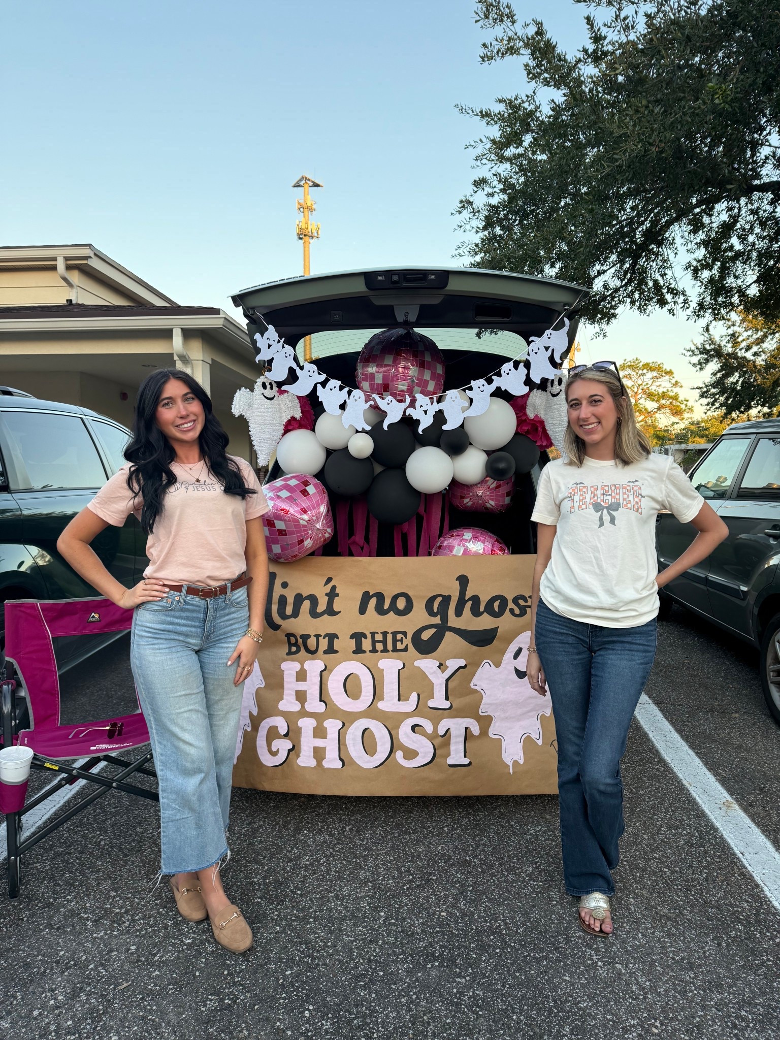Sister and I did a trunk or treat! We painted a banner and made a balloon arch!!! HMU on Instagram to paint your banner🫶🏼💕✨

#LTKHoliday #LTKGiftGuide #LTKdayinmylife