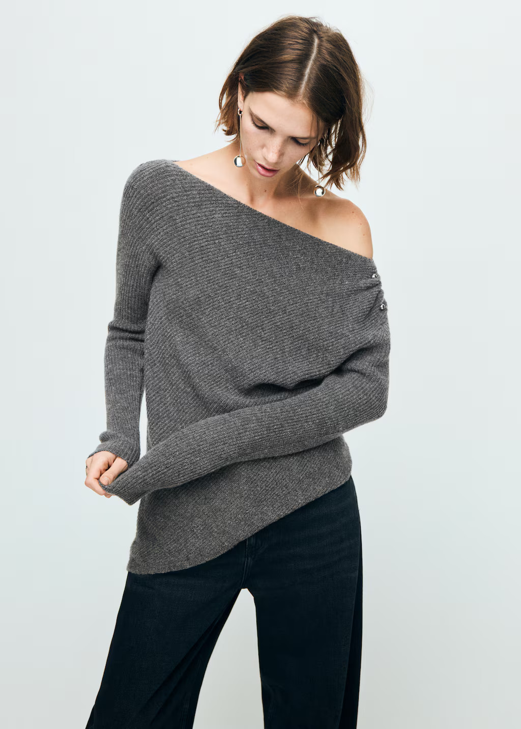 Asymmetrical sweater with metallic detail - Women | MANGO USA | Mango (US/MX/AU)
