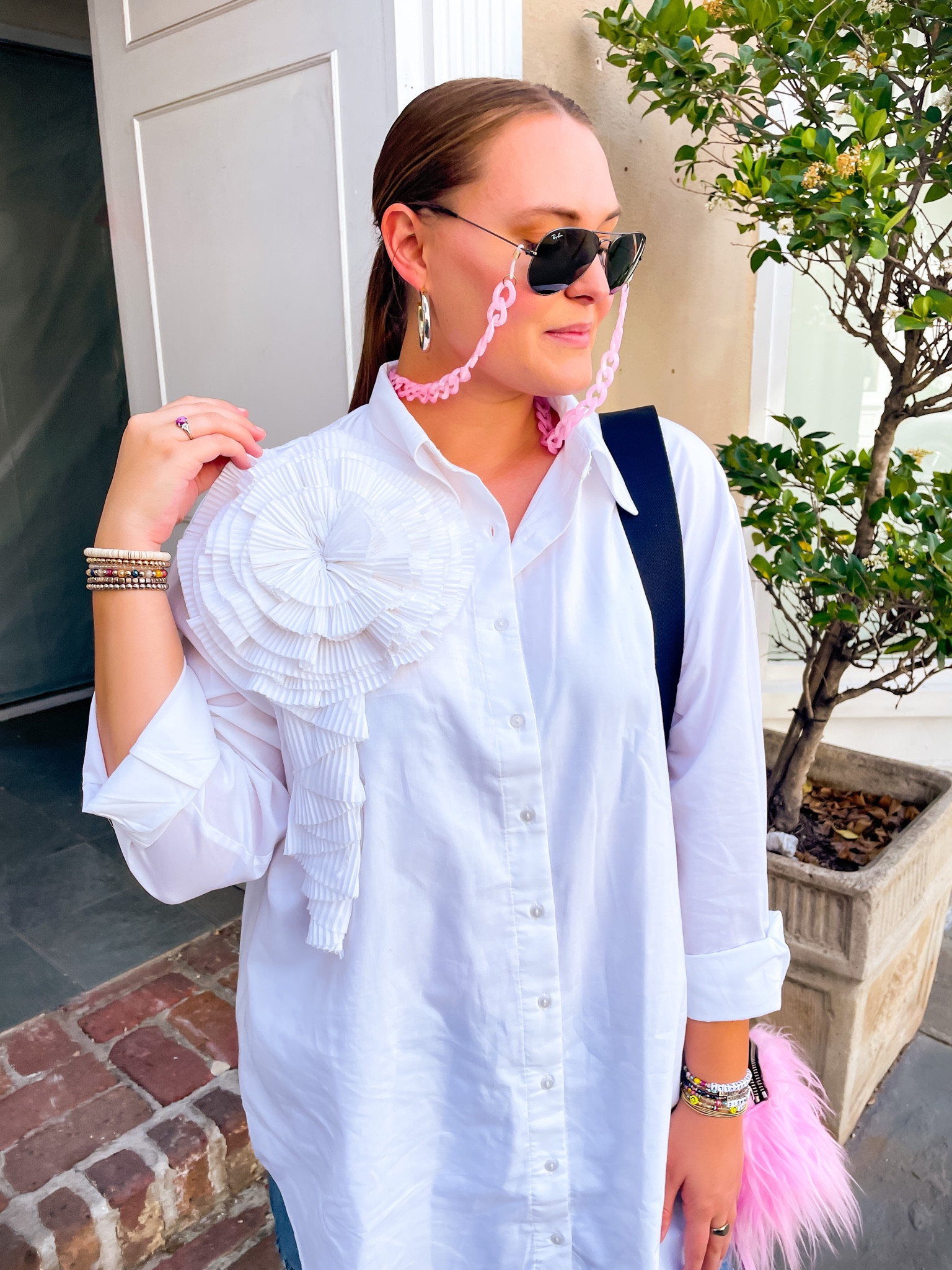 Casual outfit for everyday midsize fashion colorful #charlestonsc #casualoutfits #raybans #anthropologiefind

#LTKcurves #LTKFind #LTKstyletip