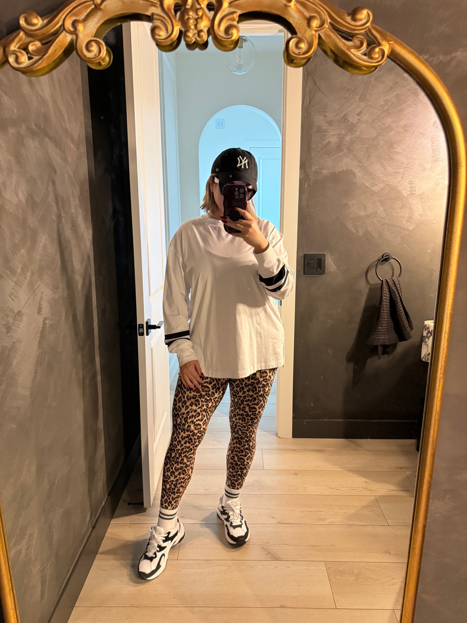 Leggings L 
Top XL 


#LTKActive #LTKMidsize #LTKStyleTip