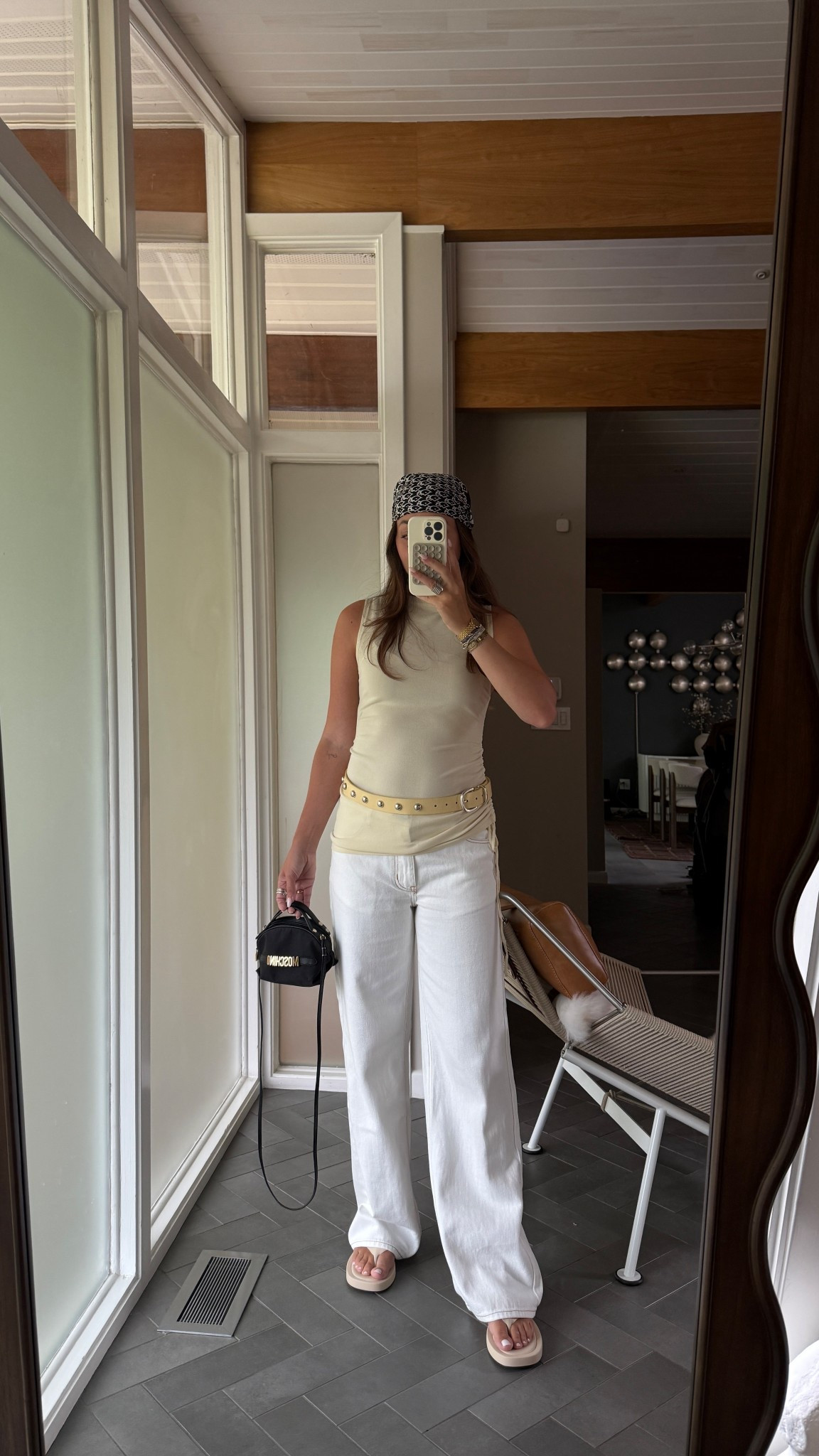 Top S
Jeans US 4


#LTKStyleTip