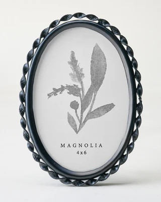 Twisted Metal Photo Frame | Magnolia