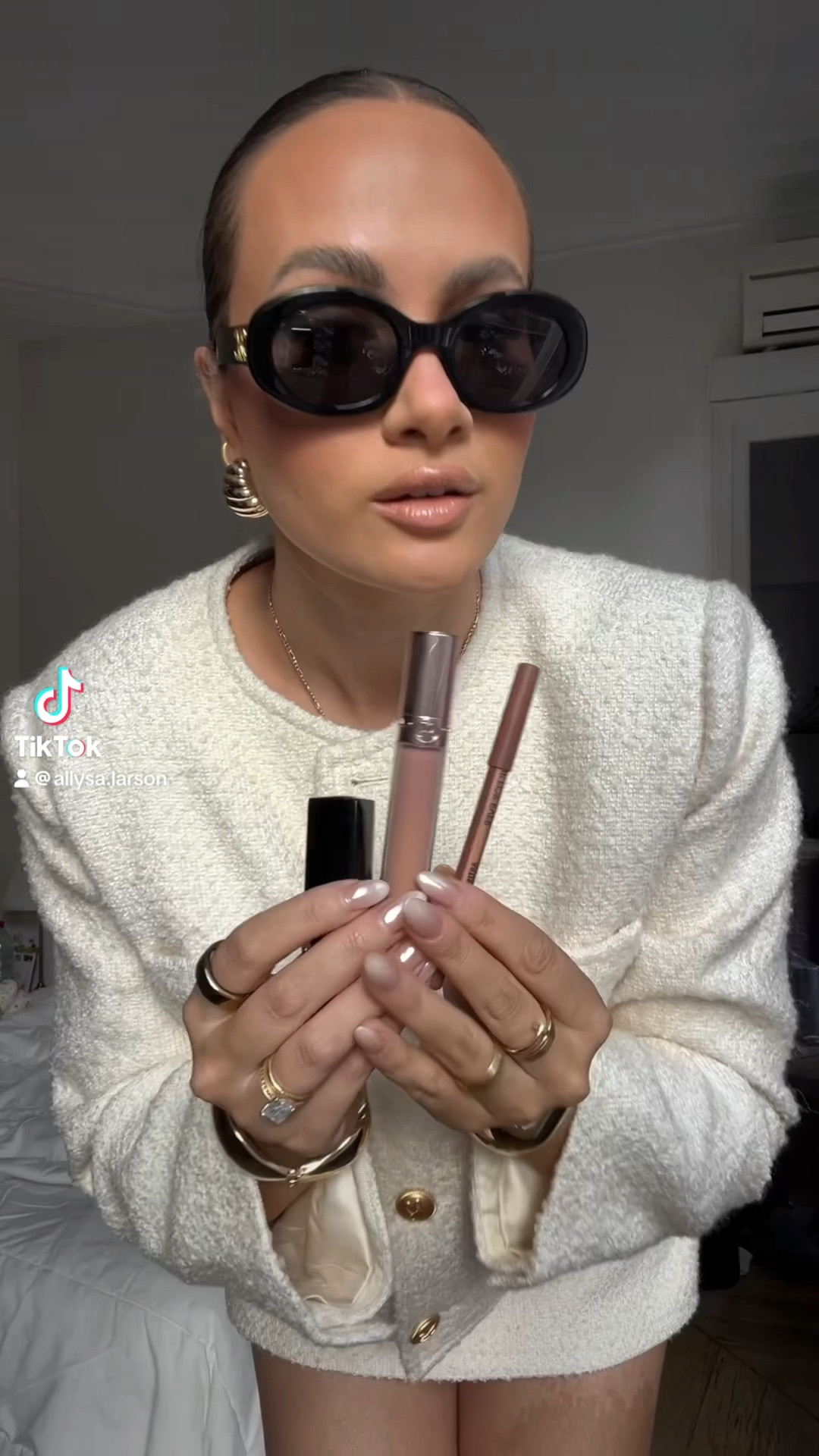 Sharing one of my favorite neutral lip combos for fall

#LTKStyleTip #LTKBeauty #LTKSeasonal