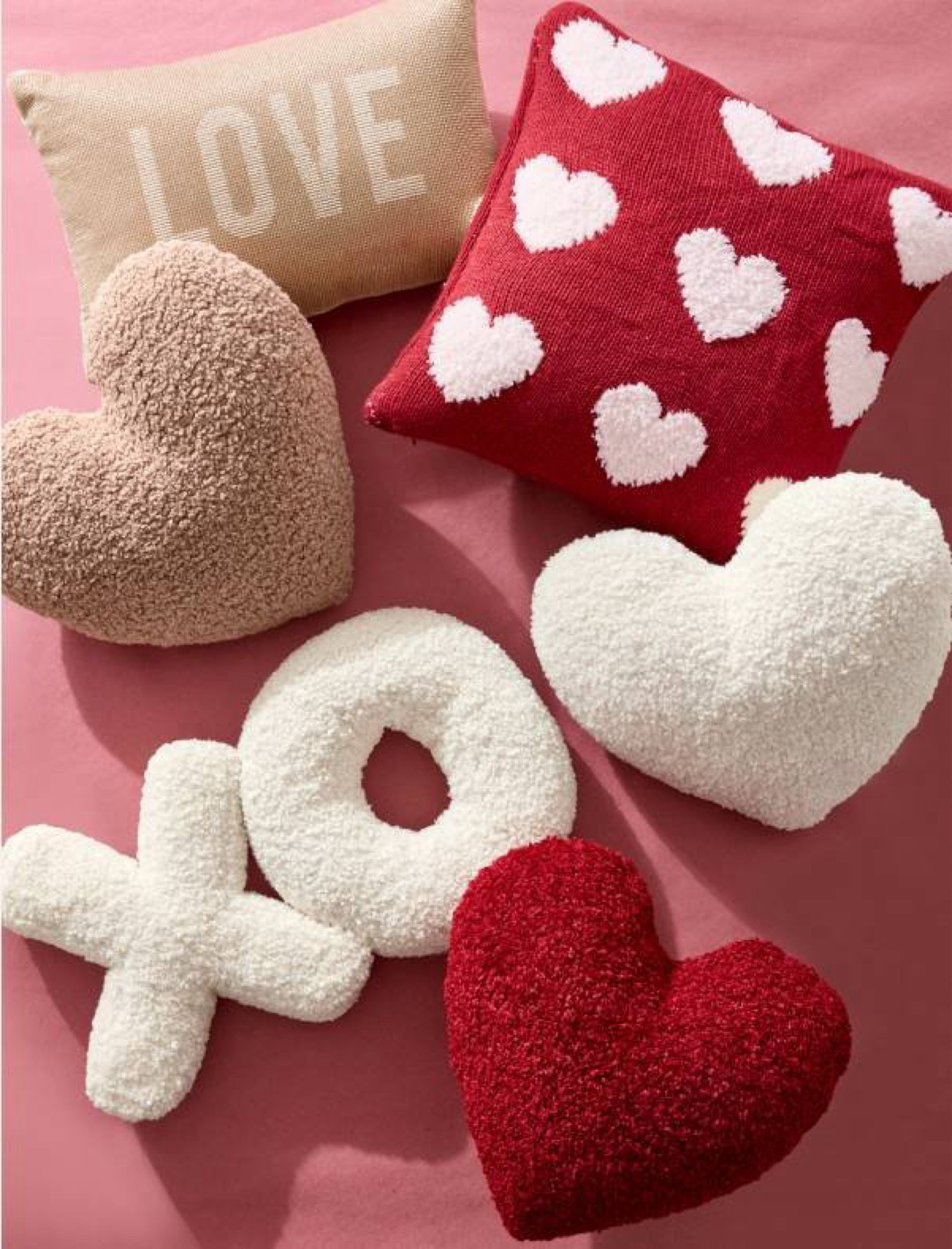Love and heart pillows!!

#LTKSeasonal #LTKHome #LTKGiftGuide