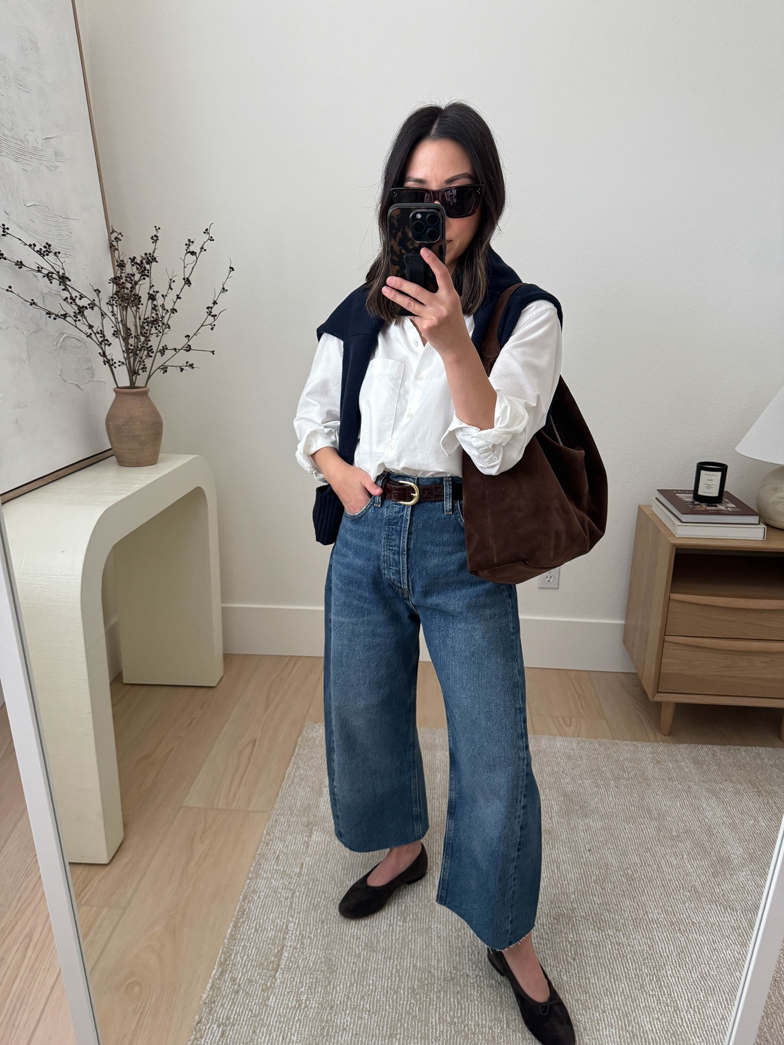 Love this color combo - navy, chocolate brown, white, and denim blue. This is my favorite button down from AYR - it has the perfect slouch and isn't loud. 

AYR shirt xs
J.Crew belt
AGOLDE curve jeans 25, cut hems
Madewell flats 5
Liffner Hobo Pillow bag
Everlane cotton sweater xs
Celine sunglasses


#LTKPetite #LTKItBag #LTKSeasonal