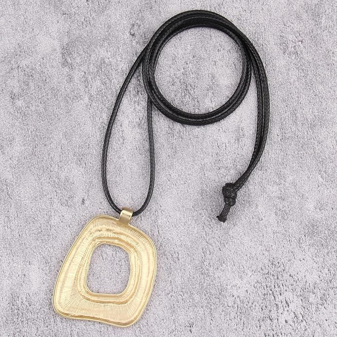 Boho Necklaces for Women Chunky Circle Necklace Layered Boho Circle Leather Choker Necklace Long ... | Amazon (US)