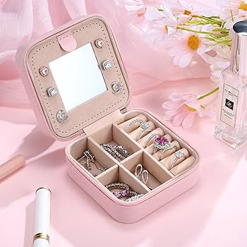 Parima Christmas Gifts for Teen Girls 2023 - Personalized Travel Jewelry Box for Girls | Pink Gif... | Amazon (US)