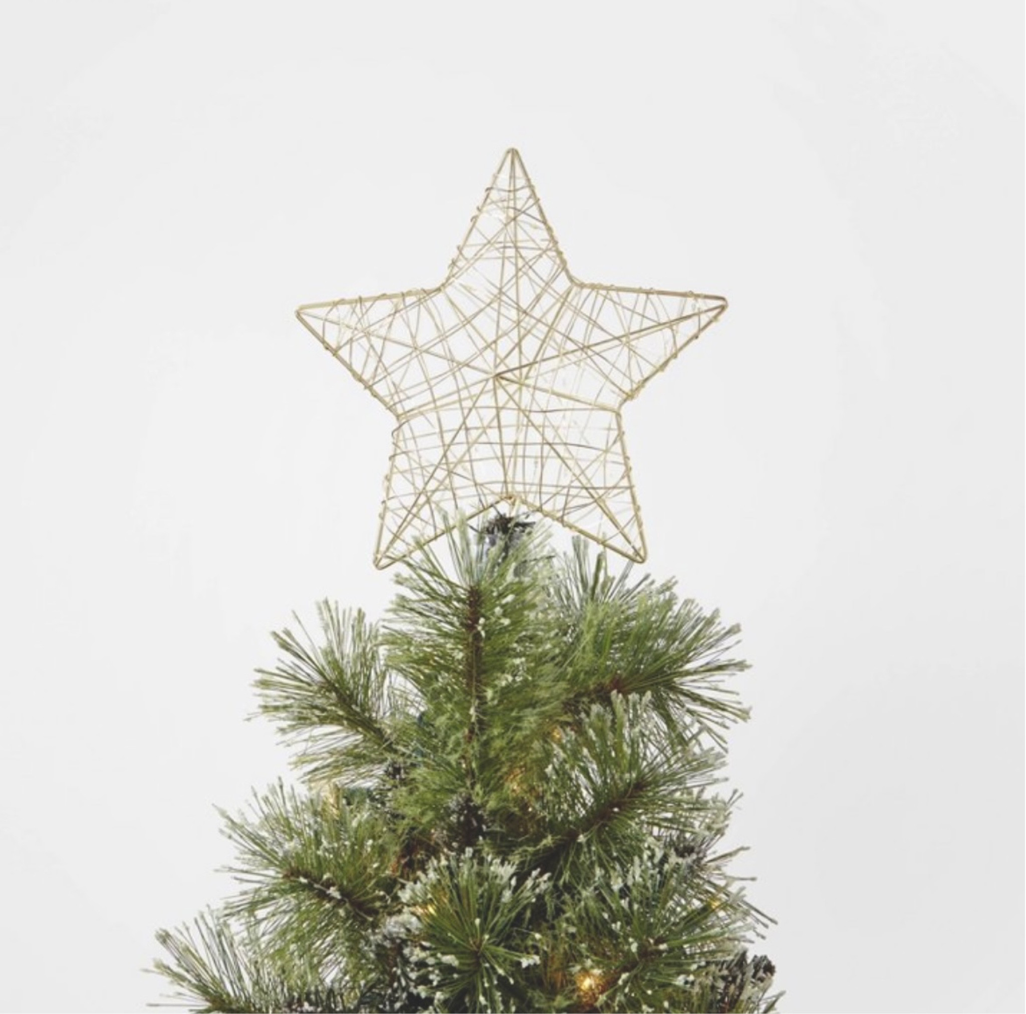 This is my start Christmas tree topper and I’m absolutely love it ⭐️🌟

#LTKGiftGuide #LTKHoliday #LTKSeasonal
