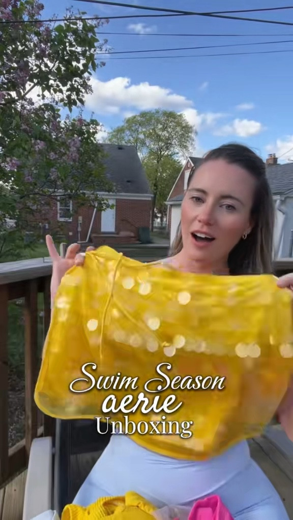 You can’t keep me away from sequins… especially yellow in the summer ☀️✨

This skirt swim coverup sarong is selling out fast but it’s worth the rush. 

I grabbed a XS/S and it fits perfectly 

Plus I can’t resist a new swimmie. Aerie always fit my petite top the best 

#LTKSwim #LTKootd #LTKPetite