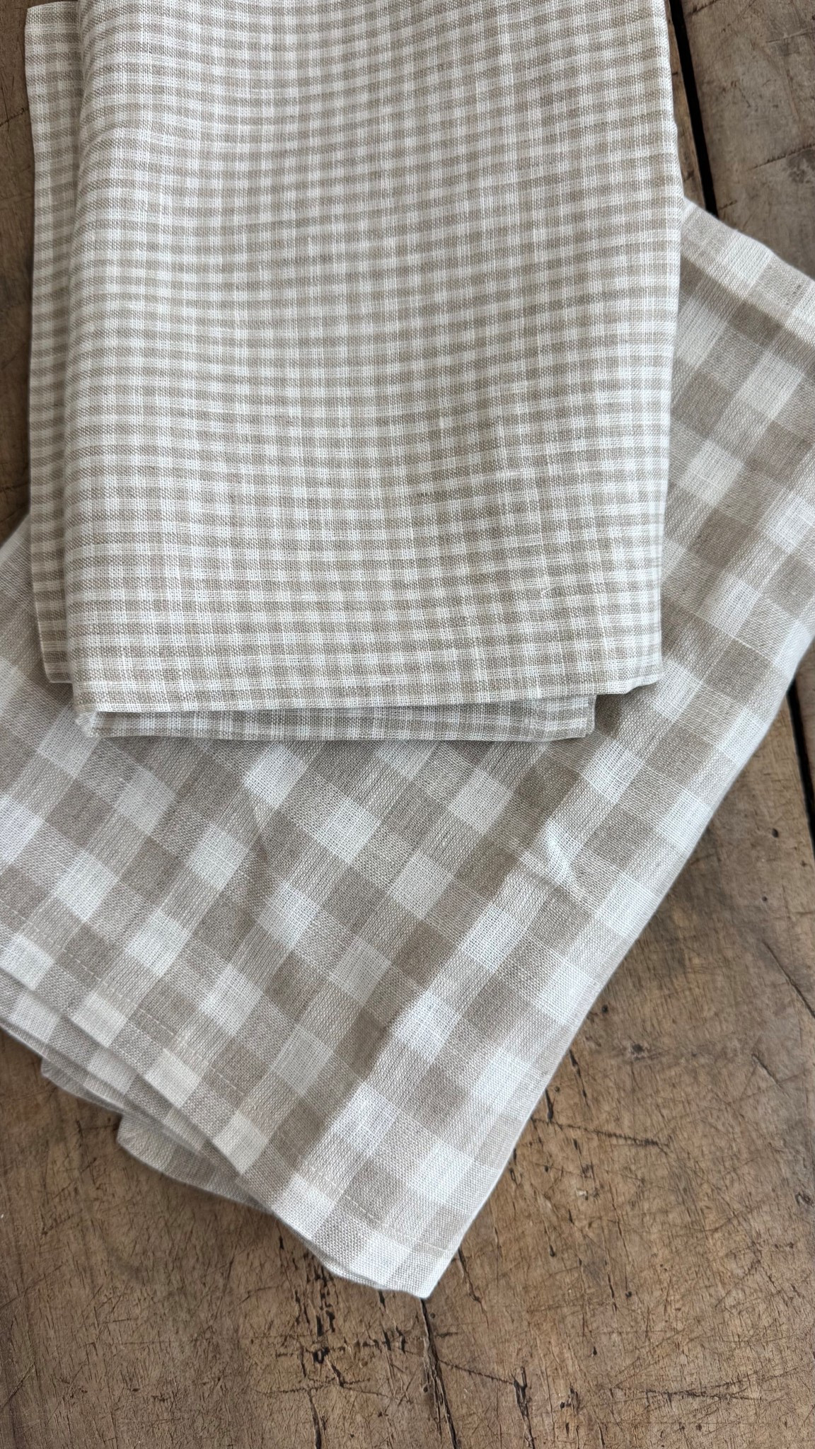 The sweetest Fall napkins! #fallhomedecor #fallaesthetic #falltable #falltableware #tablescape #hosting #neutralfall #neutraldecor

#LTKHome