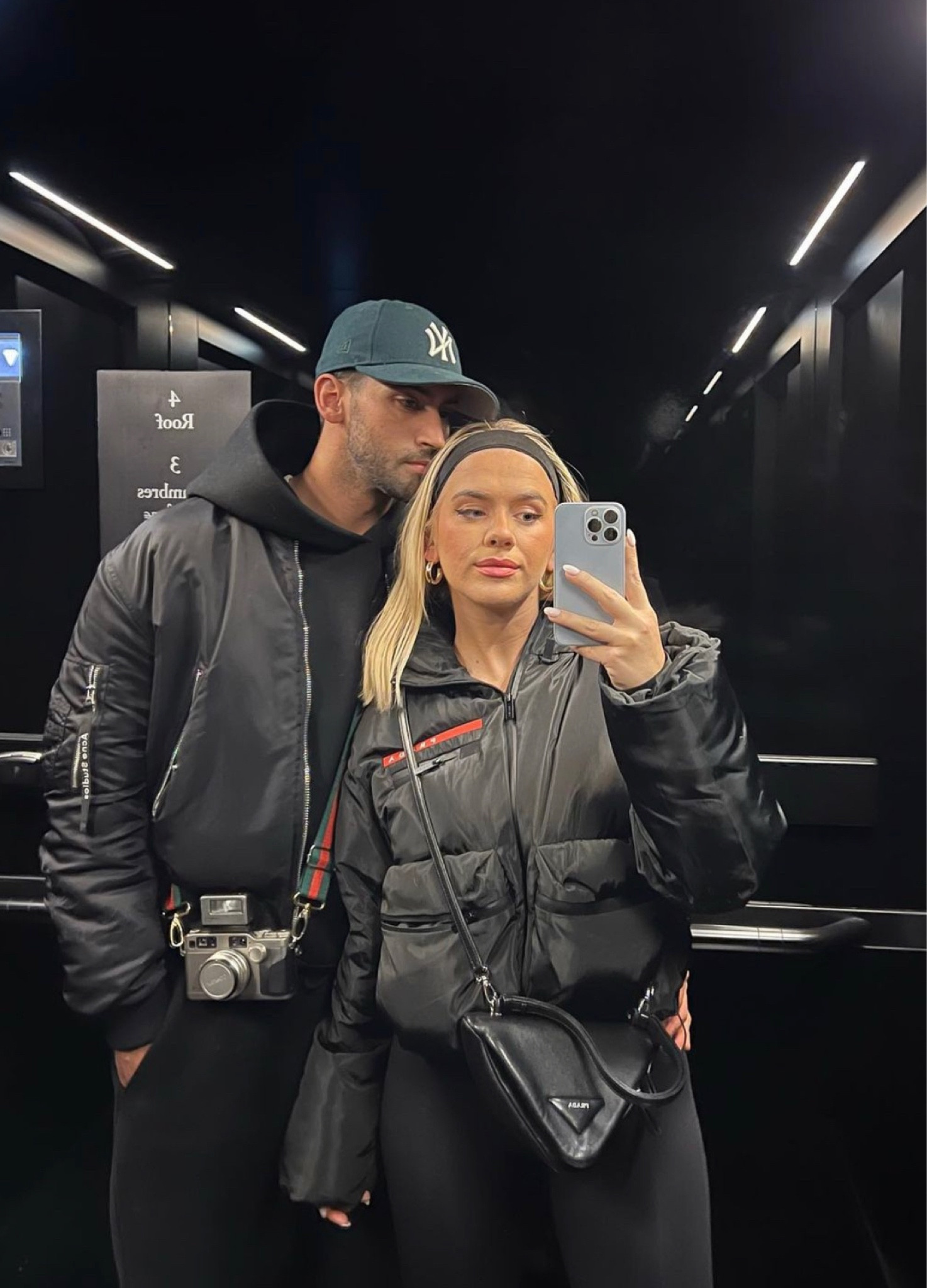 Puff jacket, crossbody prada bag, leggings

#LTKstyletip #LTKSeasonal #LTKeurope