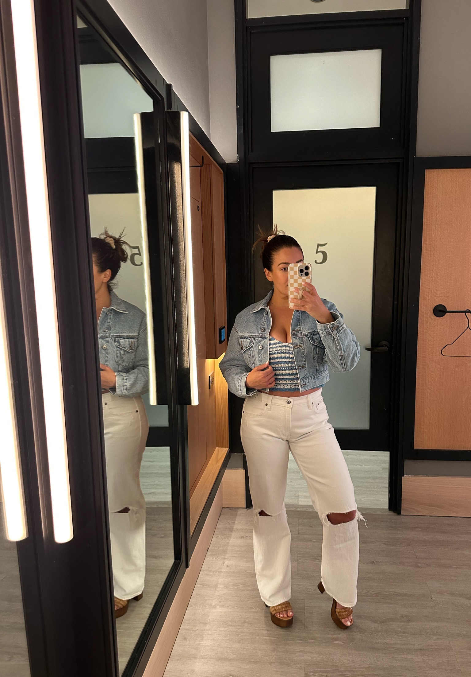 My favorite white Abercrombie jeans. 

#LTKSeasonal