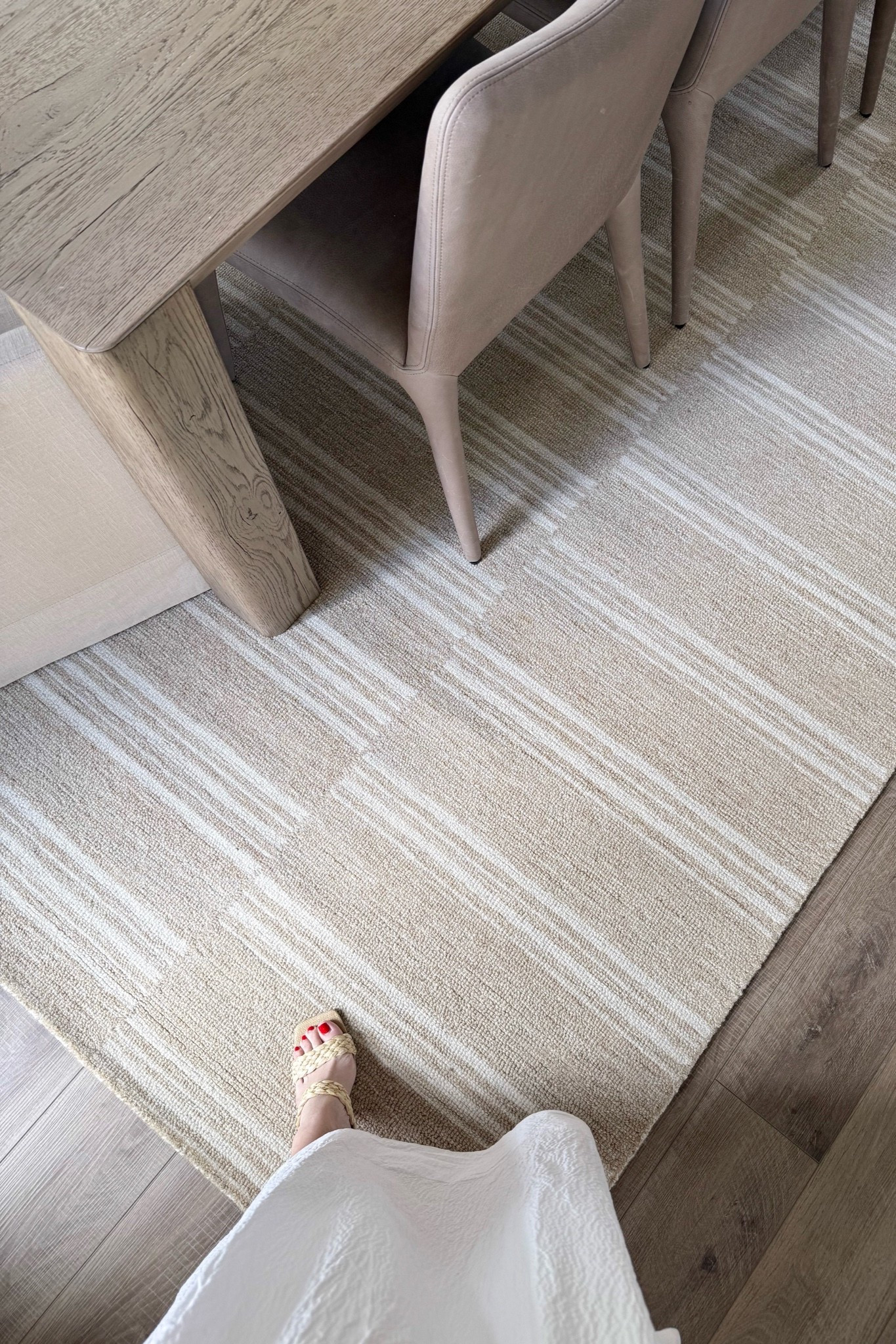 One of my top selling rugs is ON SALE NOW!

Home, home finds, home accents, home decor, neutral rug, area rug, beige rug, modern home, neutral home, organic home, dining room inspo

#LTKSeasonal #LTKHome #LTKSaleAlert