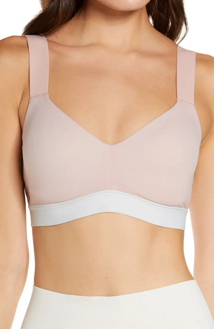 Dynamic Contour Underwire Sports Bra | Nordstrom