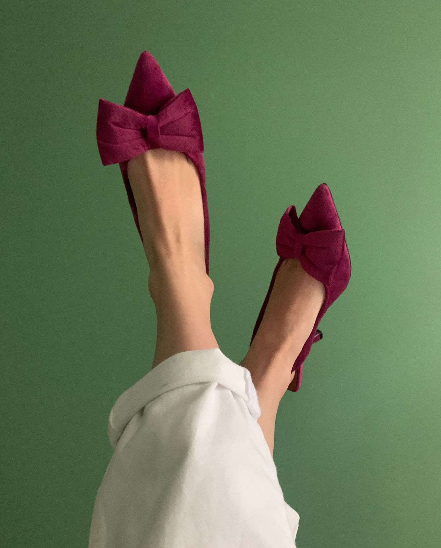 gorgeous and comfortable fuschia velvet heels with bow detail. Mid height sling back heel, very supportive and easy to walk in. TTS! 

#LTKunder50 #LTKworkwear #LTKshoecrush