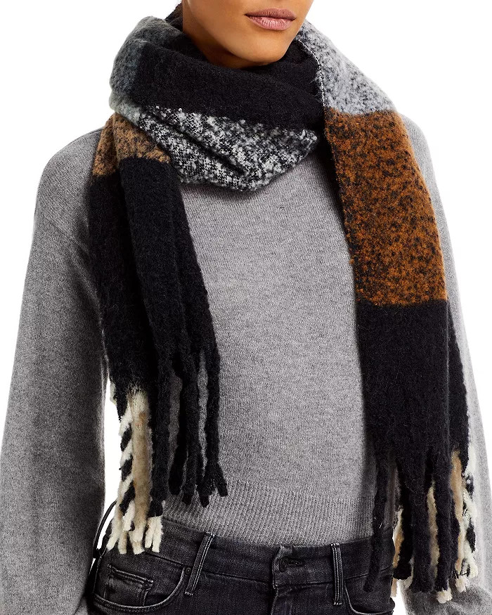Field Plaid Plush Scarf | Bloomingdale's (US)