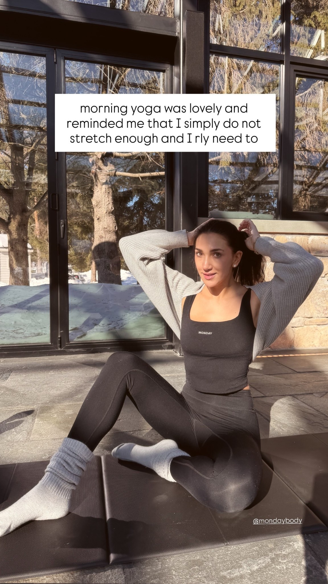 morning yoga outfit! 🖤 

 