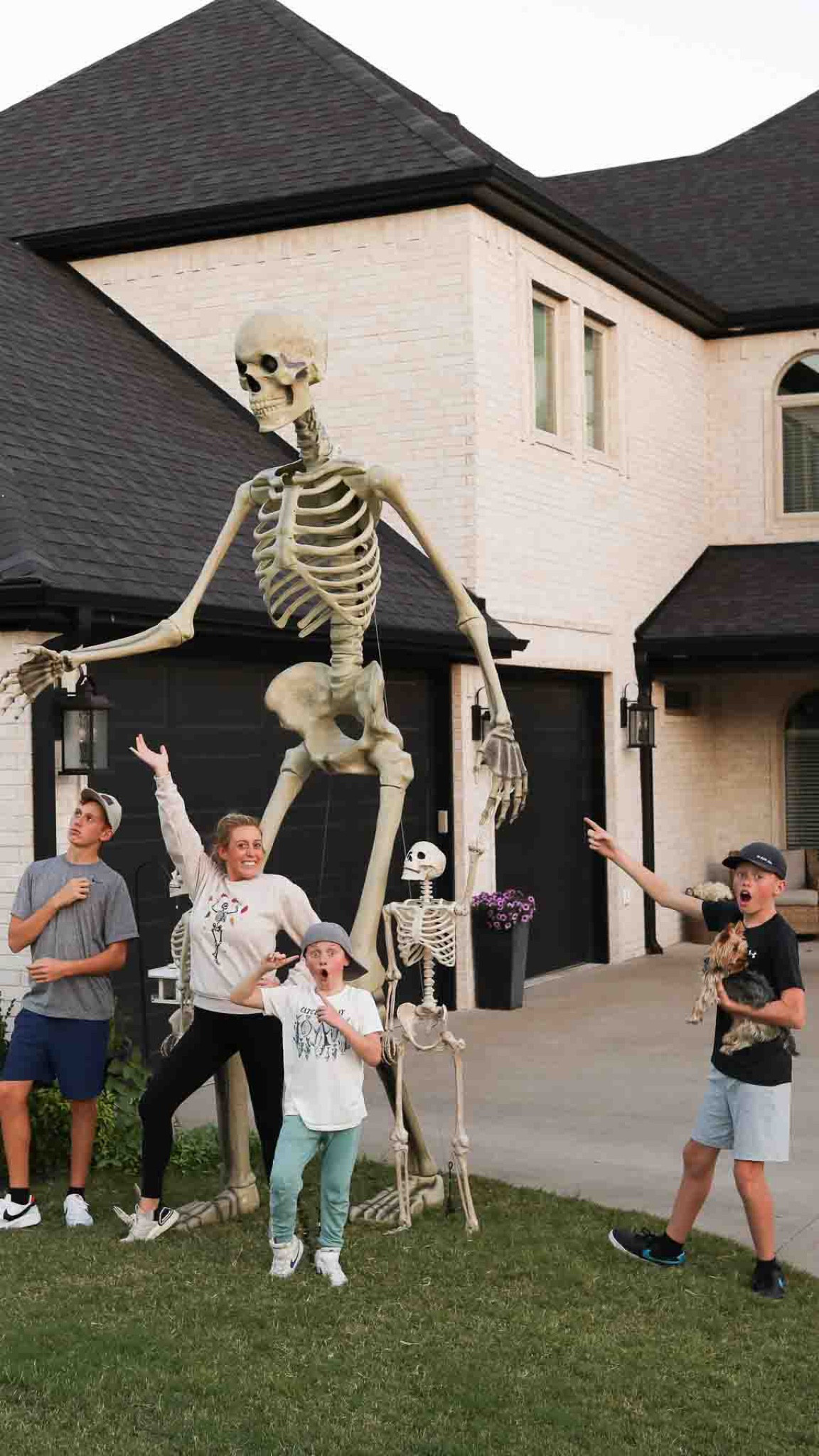 The giant 12 foot skeleton is tough to snag every Halloween! But the cute 5 foot pose-able skeletons are still available! Grab them while you can!!! 💀💀💀💀

#LTKhome #LTKHalloween #LTKSeasonal